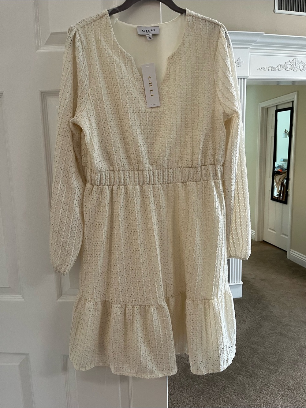 GILLI Cream Long-Sleeve Tiered Dress